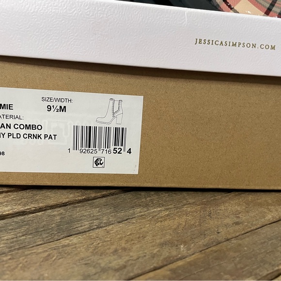 Jessica Simpson Demmie Womens Leather Slip On Ankle Boots. NIB - Picture 10 of 10